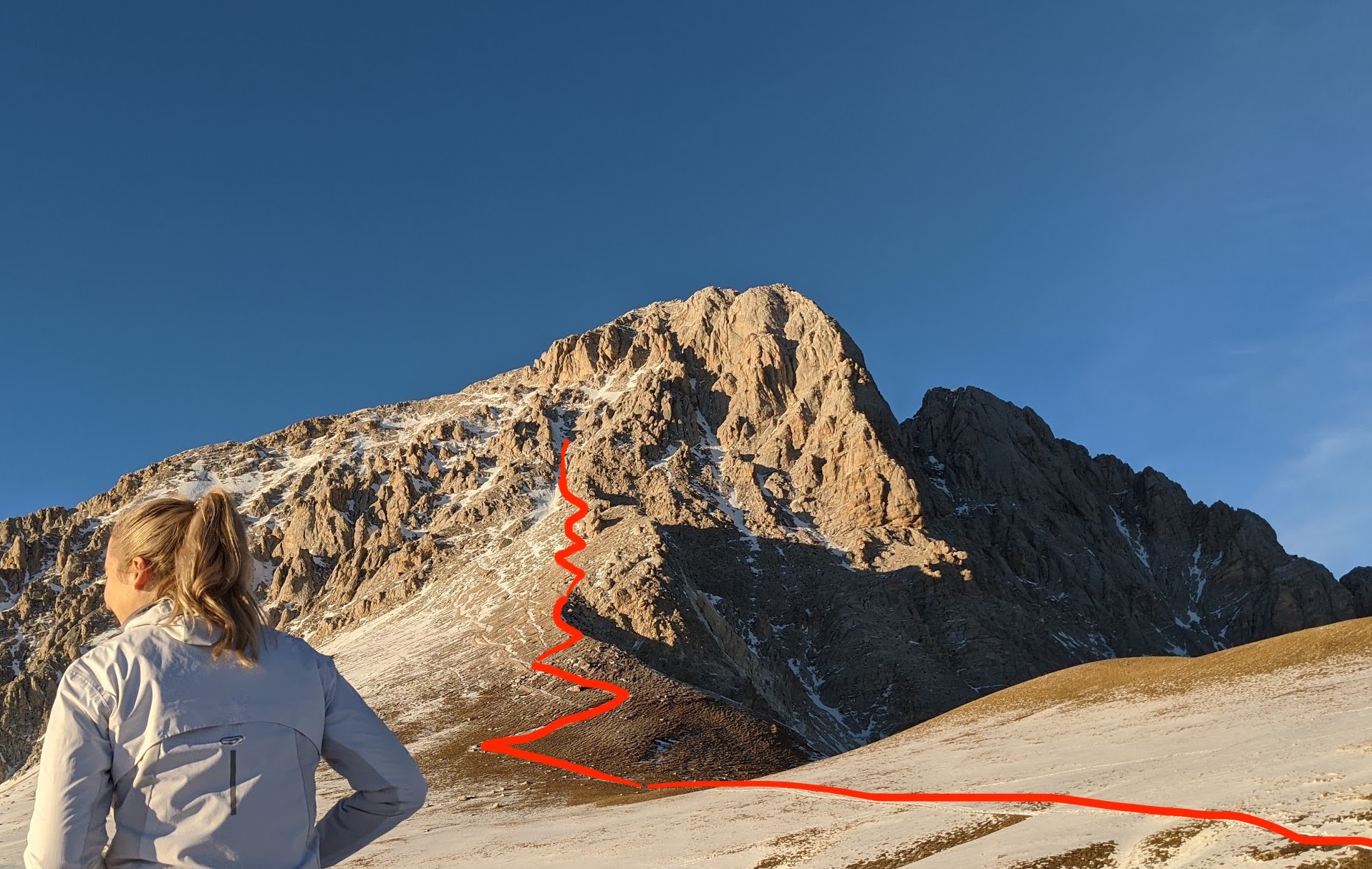 A highlighted trail up corno grande